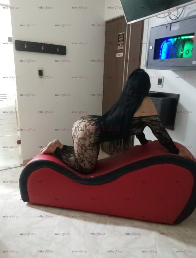 FOTOS DE MASAJE RELAJANTE PROFESIONAL CON TERMINACIÓN FELÍZ, CARA,BOCA, MANOS FÁCIAL