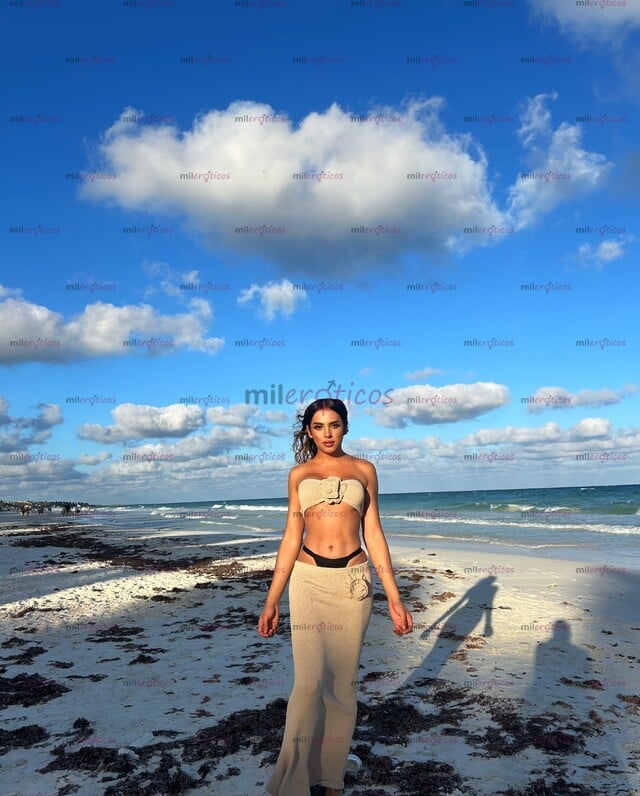 FOTOS DE ÚNICOS DÍAS !!!YO SOY TODO LO QUE TÚ CUERPO NECESITA!