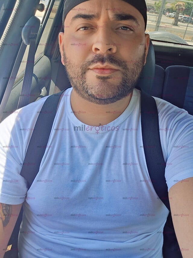 FOTOS DE I AM A BEAR, HAIR AND BEARD, FETISHIST, I LIKE TO BE GIVEN A LOT OF ORAL, GIVE M