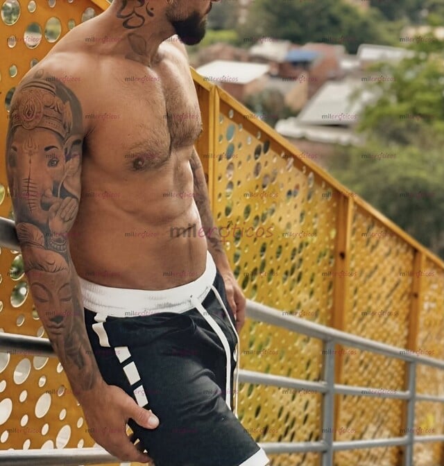 FOTOS DE MASAJISTA ACTIVO MACHO CALIENTE Y DOMINANTE