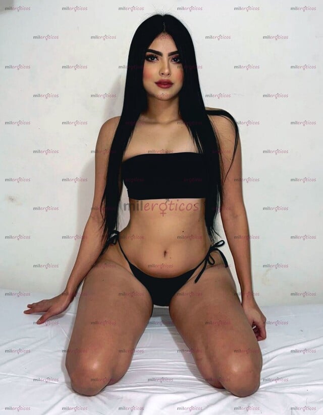 FOTOS DE DANI LLEGA A LA CIUDAD CON GANAS DE COMPLACER LAS LOCURAS SEXUALES