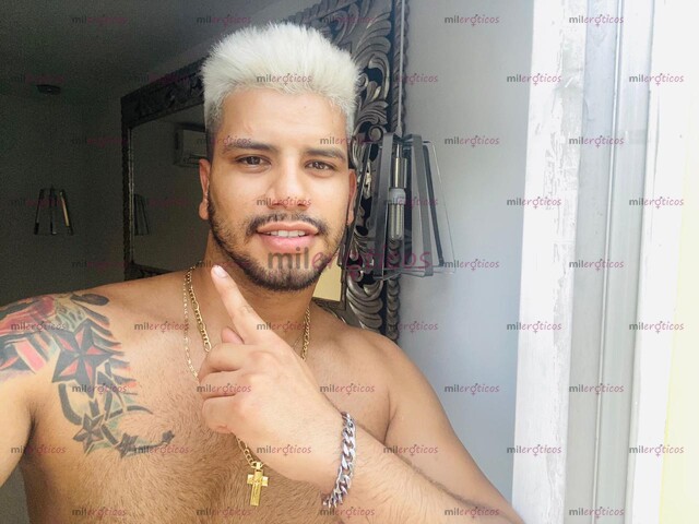 FOTOS DE VIDEO LLAMADA CALIENTE... MACHO VERGÓN DOMINANTE....