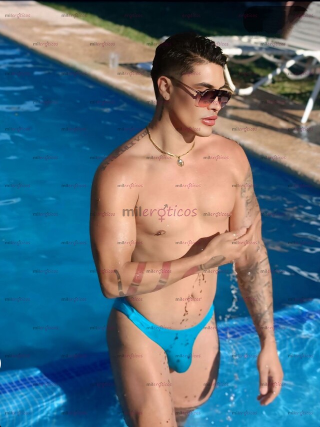FOTOS DE REGIO TRIPLE X ESTRELLA DE TELEVISIÓN DISPONIBLE EL ENCANTADOR DE SERPIENTES