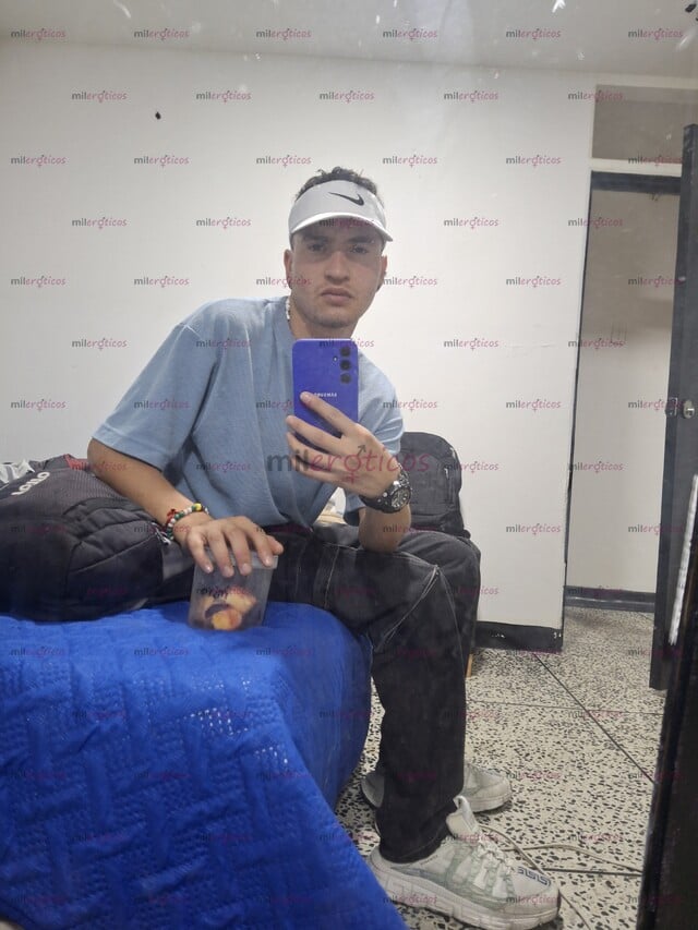 FOTOS DE FLACO VERGON 20CM CON SITIO EN LA CIUDAD, LECHERO MORBOSO Y COMPLACIENTE