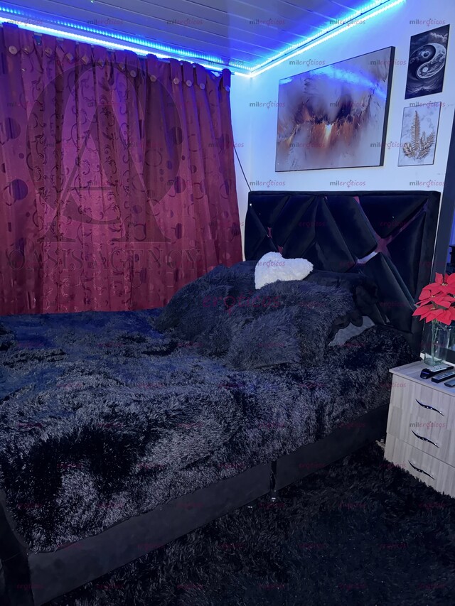 FOTOS DE SE SOLICITA MODELOS! CLIENTES FRECUENTES,EXCLUISVOS GANANCIAS DIARIAS