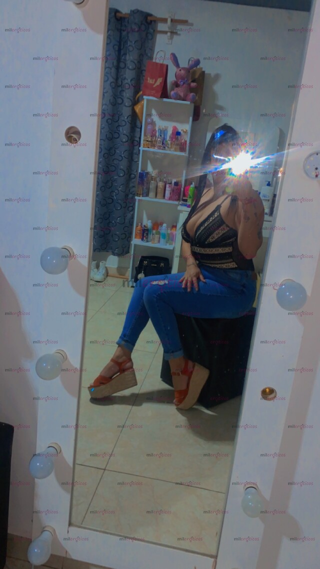 FOTOS DE ESTA DE REGRESO VANESSA UNA CHICA SÚPER COMPLACIENTE