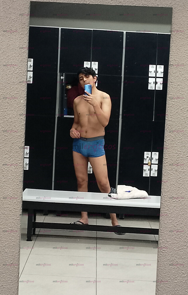 FOTOS DE TWINK PASIVO, MORENO SUMISO Y COMPLACIENTE A TU DISPOSICIÓN