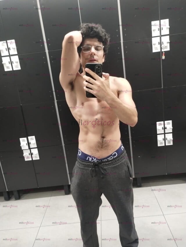 FOTOS DE SCORT PASIVO Y MASAJISTA VIP VELLUDO, VARONIL, MUSCULOSO, GUAPO Y COMPLACIENTE