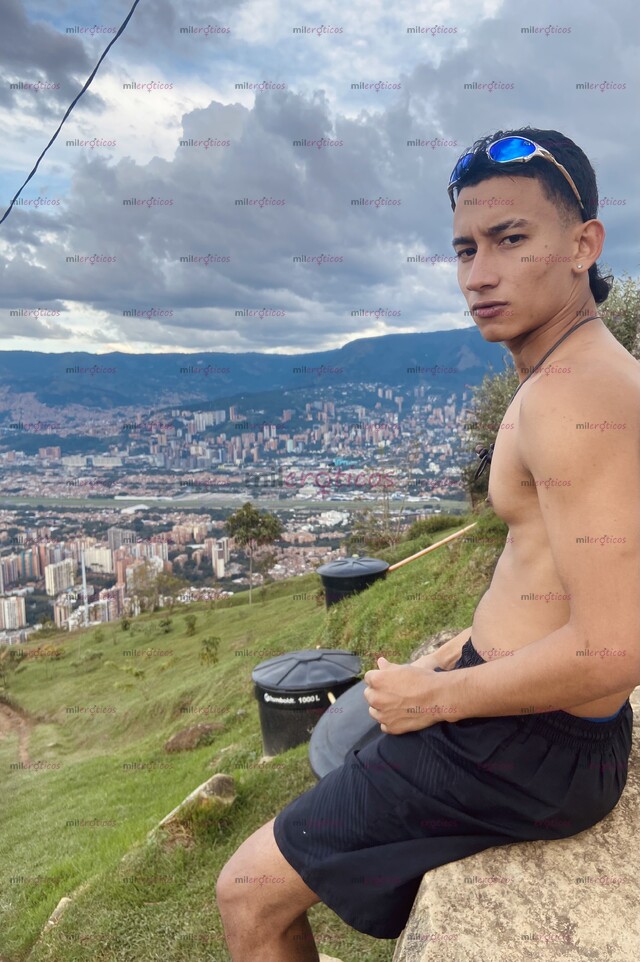 FOTOS DE POLLO CALIENTE , NEA COMPLACIENTE, SERIO VERGON