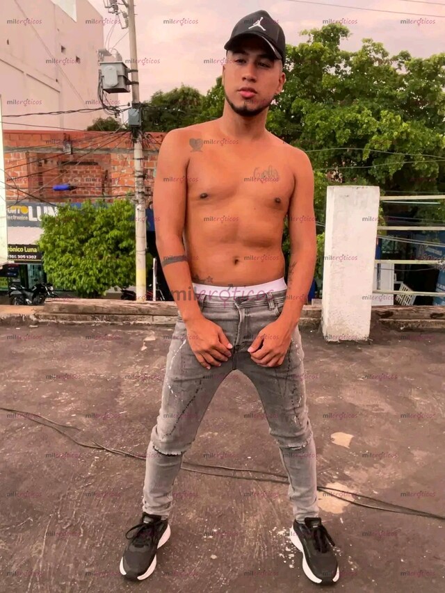 FOTOS DE MORENAZO CALIENTE ADICTO AL SEXO VIRTUAL LECHERO