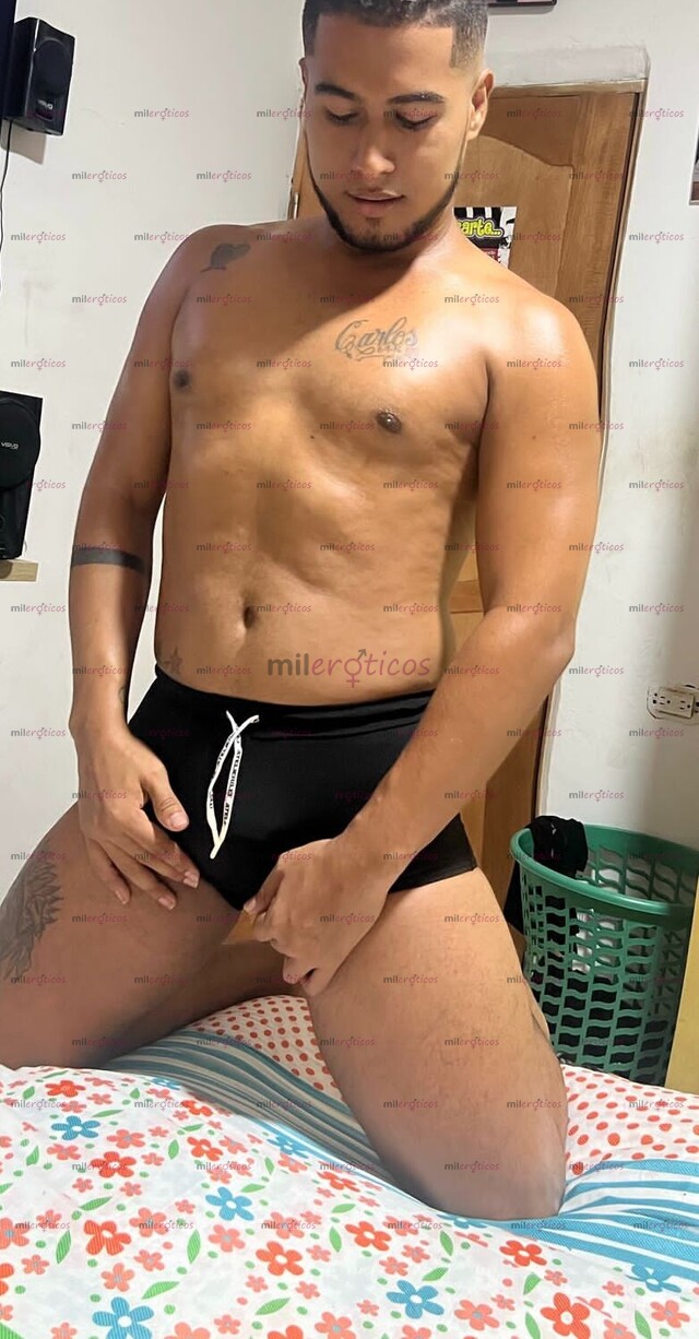FOTOS DE MORENAZO CALIENTE ADICTO AL SEXO VIRTUAL LECHERO