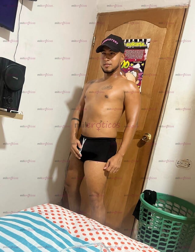 FOTOS DE BOMBON MORENAZO CALIENTE ADICTO AL MORBO Y AL BUEN SEXO 24 7