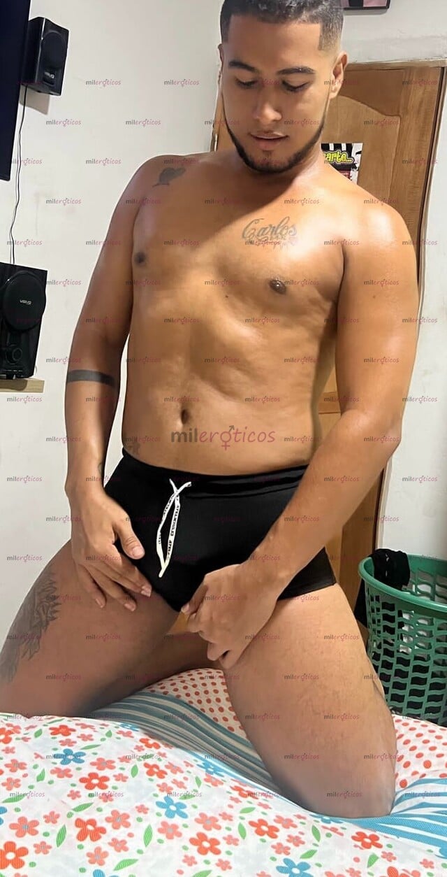 FOTOS DE BOMBON MORENAZO CALIENTE ADICTO AL MORBO Y AL BUEN SEXO 24 7