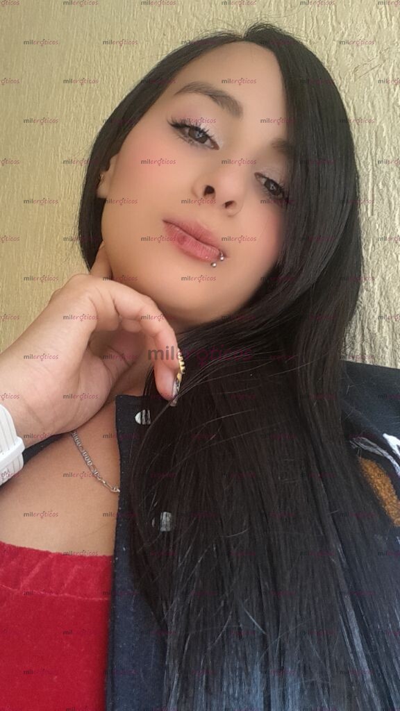 FOTOS DE PELILARGA HERMOSA SENSUAL Y COMPLACION DISPUESTA A COMPLACERTE