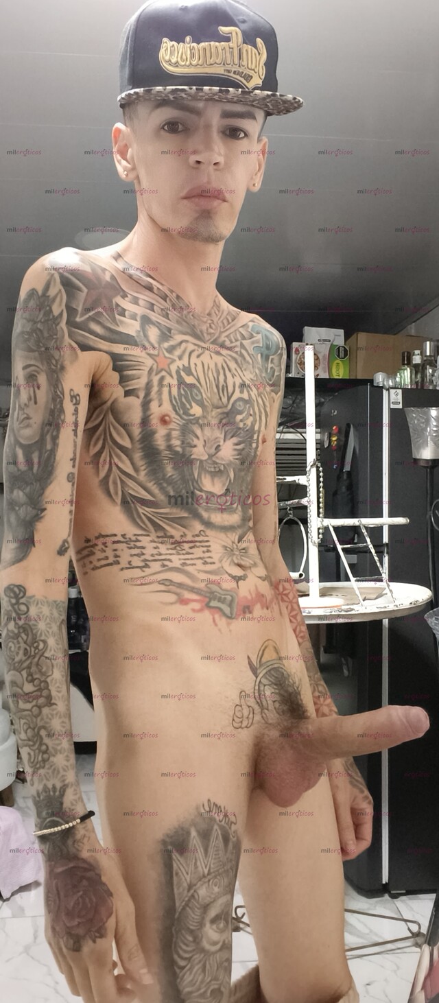 FOTOS DE FLACO VERGON ACTIVO MORBOSO BLANCO TATUADO