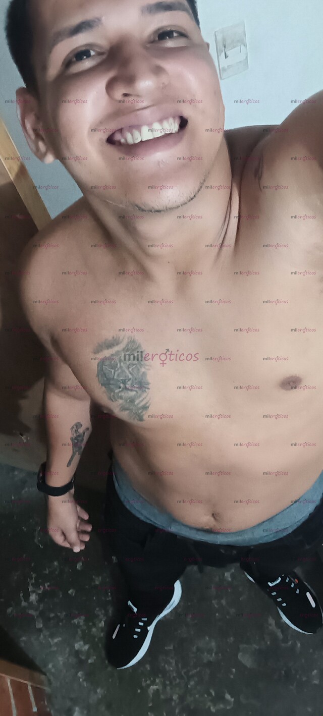 FOTOS DE JOVEN AFICIONADO AL SEXO DURO Y PLACENTERO