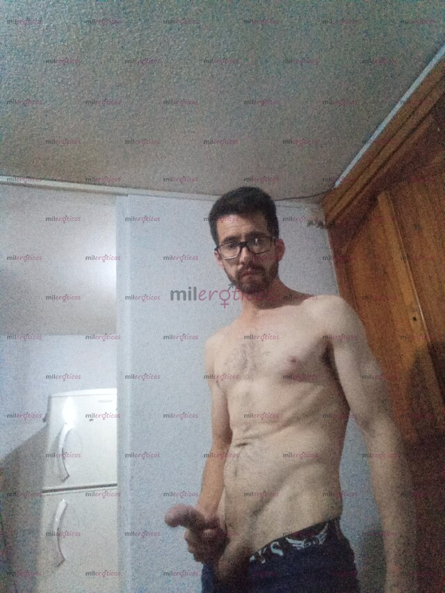 FOTOS DE SOY ALTO DELGADO Y CON UN PITOTE QUE TE LLENARÁ DELICIOSO.