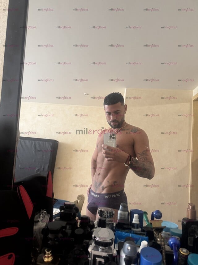 FOTOS DE ACT DOMINANTE VELLUDO DISPONIBLE EN TU CIUDAD. POCOS DÍAS
