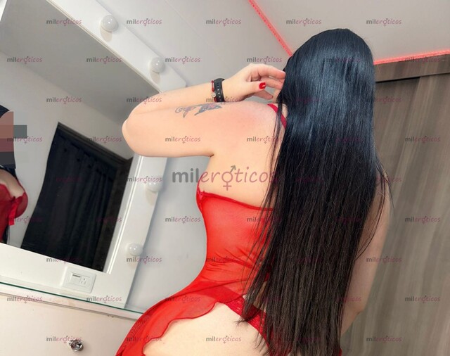 FOTOS DE KITTY DELICIOSA PAISA DE SENOS GRANDES Y COLA RICA!!