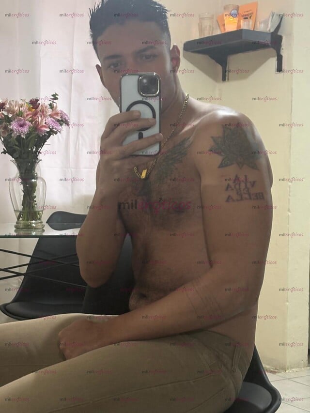 FOTOS DE VENEZOLANO HOT XXL CARIBEÑO VERGÓN, 21CM DE DOTACIÓN REALES PARA TI.