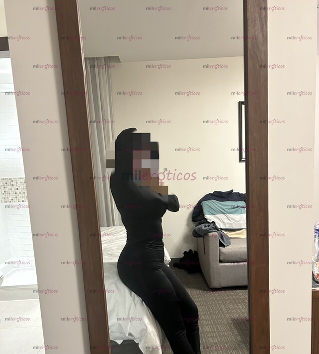 FOTOS DE UNIVERSITARIA DE 22 AÑOS DELGADA NALGONA Y TETONA