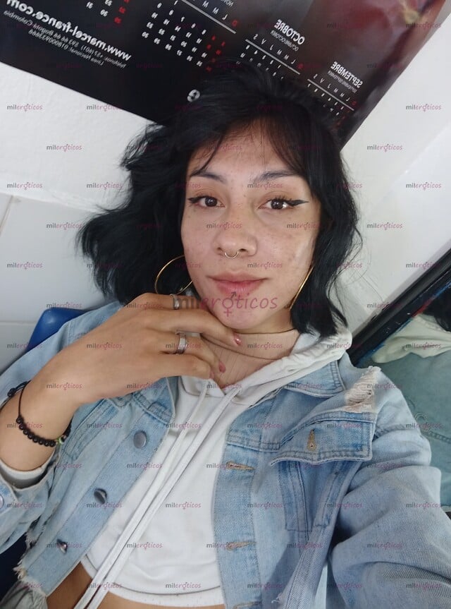 FOTOS DE SALÓN DE BELLEZA, SERVICIO DE CORTE, DEPILACIÓN Y SEXO
