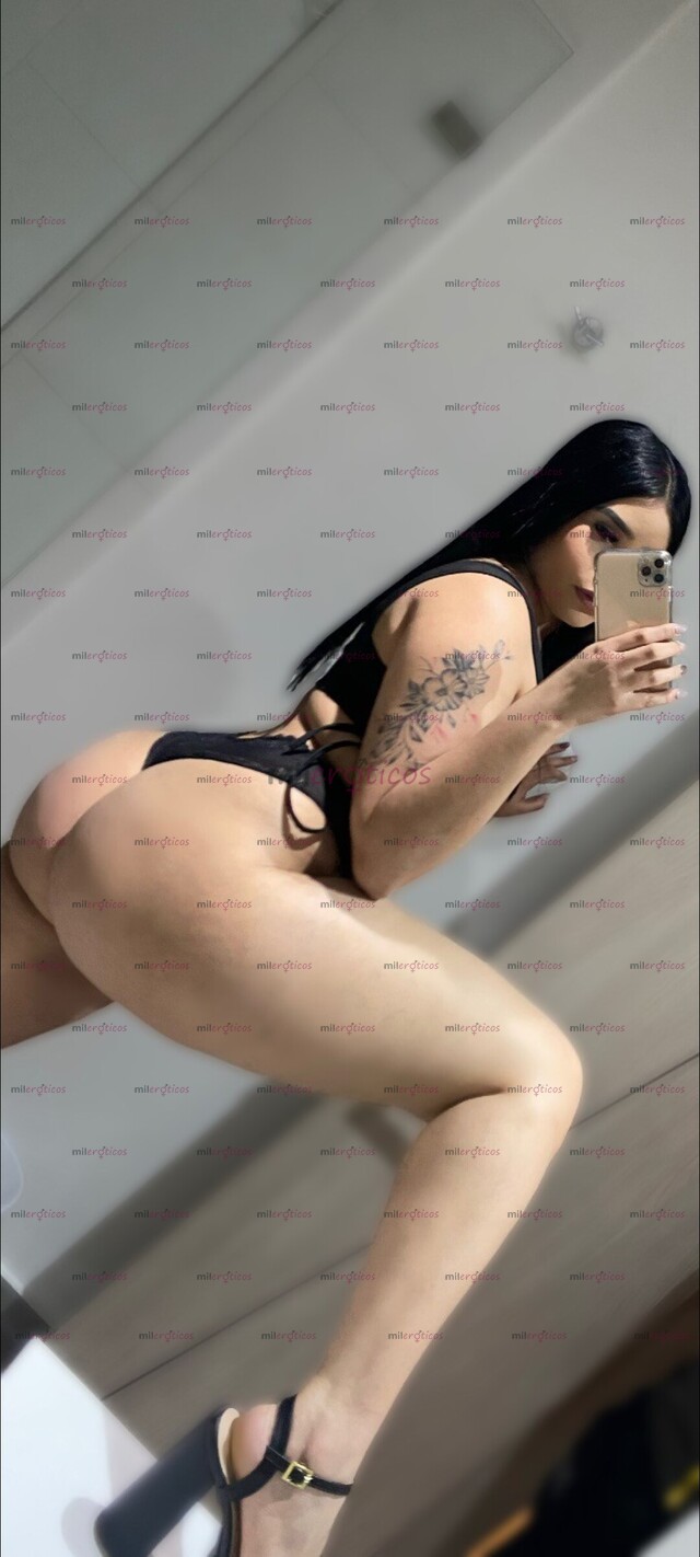 FOTOS DE CARITA ANGÉLICAL CON UN CUERPO VOLUPTUOSO