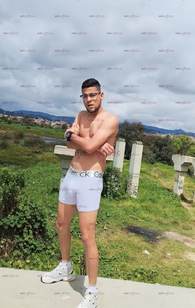 FOTOS DE ALBERTH CHICO BIX 100% ACTIVO COMPLACIENTE CON UNA VERGA DE 21 CM.