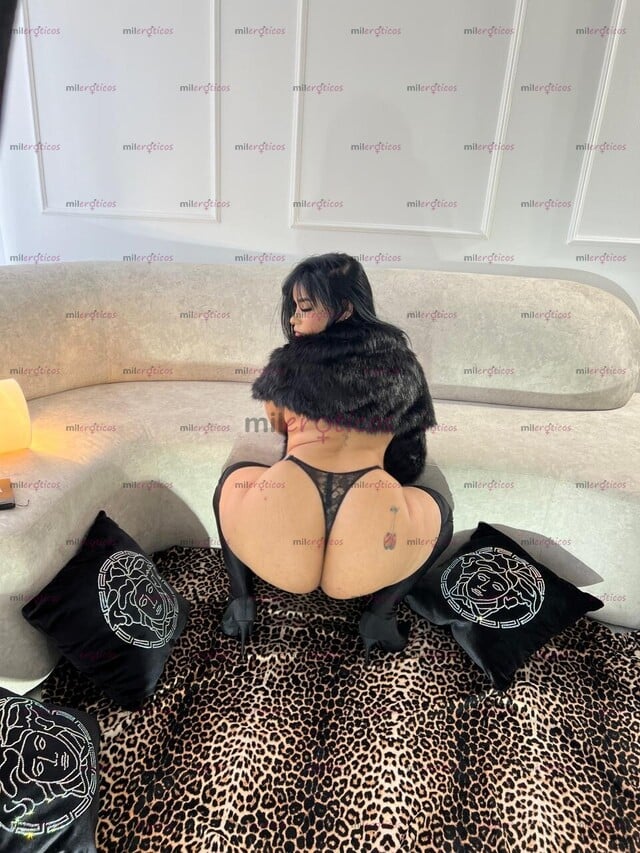 FOTOS DE EXOTICA MUJER CON UN CUERPO ESPECTACULAR