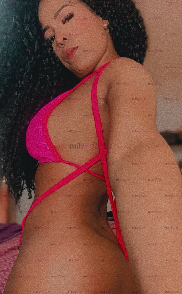 FOTOS DE DOMINICANA ,PELO CHINO , CUERPO NATURAL VOLUPTUOSO ,CARIÑOSA Y CON BUENA PLATICA