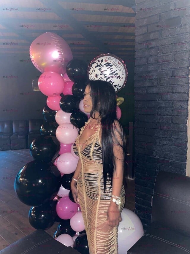 FOTOS DE DOMINICANA ,PELO CHINO , CUERPO NATURAL VOLUPTUOSO ,CARIÑOSA Y CON BUENA PLATICA