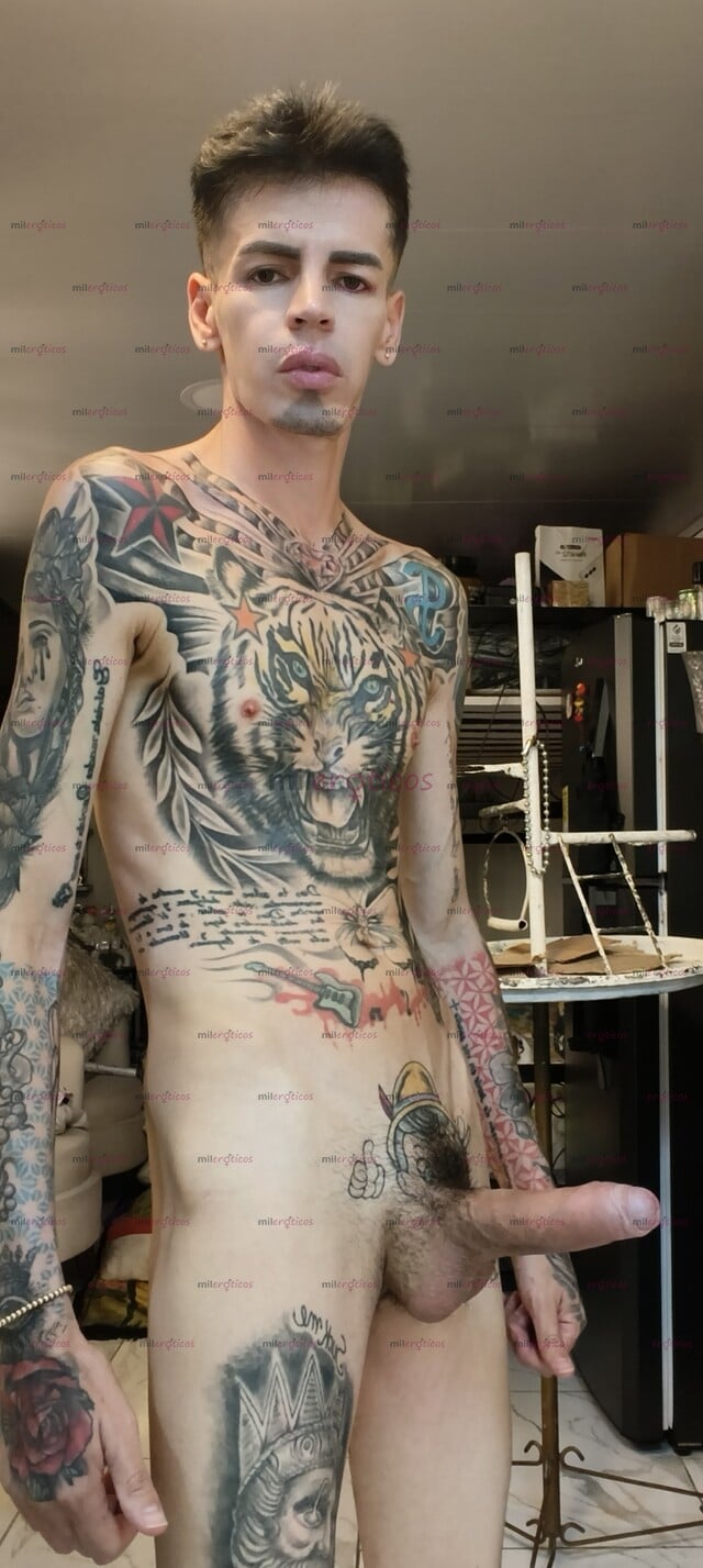 FOTOS DE FLACO VERGON FETICHERO TATUADO BLANCO Y BN ACTIVO