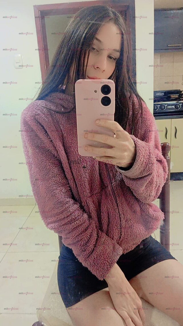 FOTOS DE BLANQUITA BONITA, FLACA SEXY, VAJINA ESTRECHA VEN Y DISFRUTA CONMIGO