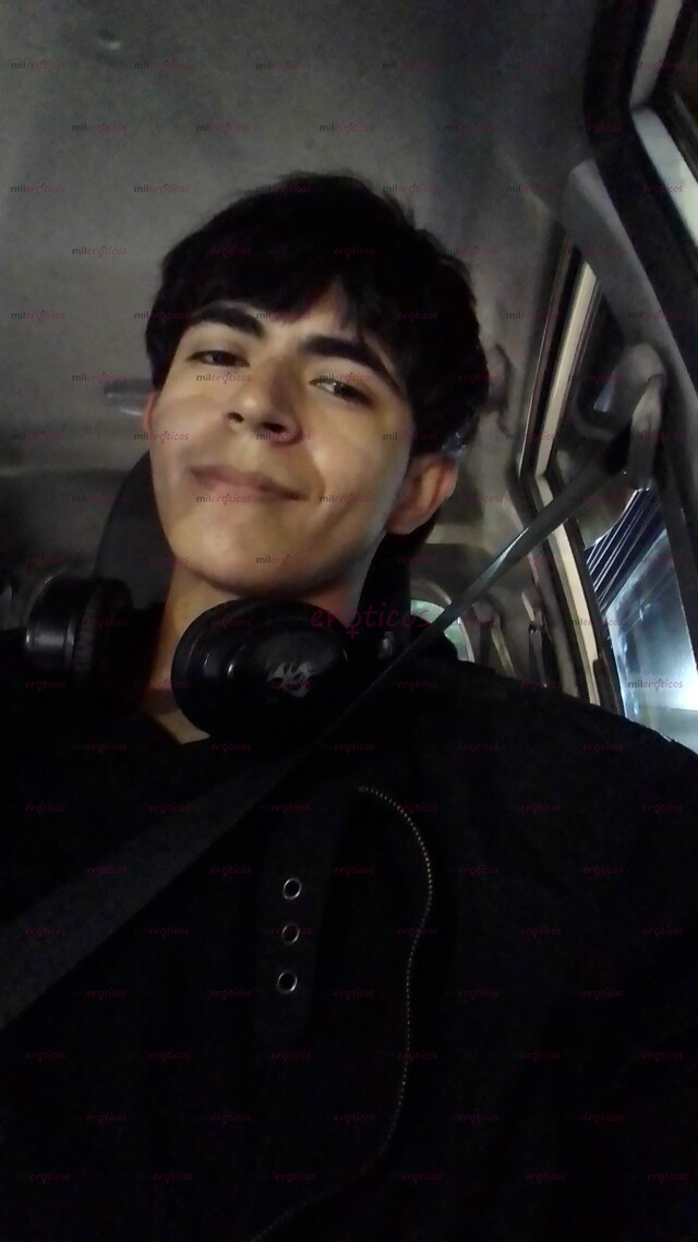 FOTOS DE CHICO 18 AÑOS, DELGADO DE 1.80 CON 18CM, AMABLE Y TRANQUILO, MUY ENERGÉTICO