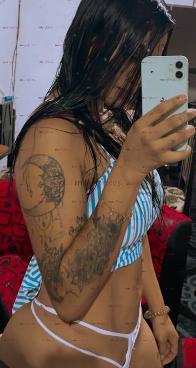 FOTOS DE VENDO CONTENIDO PERSONALIZADO Y POR PAQUETES VINIÉNDOME A CHORROS