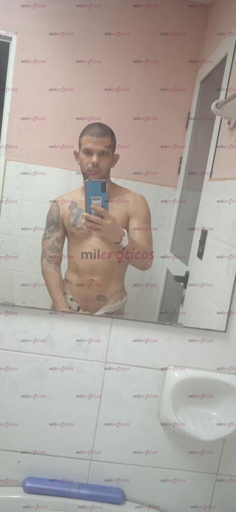 FOTOS DE SOY CUBANO CALIENTE DISPUESTO HACER SENTIR MOMENTOS DIVERTIDOS