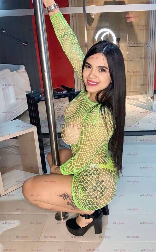 FOTOS DE HERMOSA MAMASITA CULONA Y TETONA, CARA ANGELICAL
