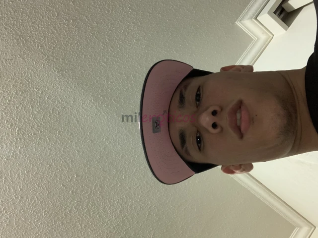 Joven colombiano activo verga de 20 cm fiestero en el centro de la ciudad caliente lechero y full morboso atiendo en mi depa 24 7 venta de contenido p...