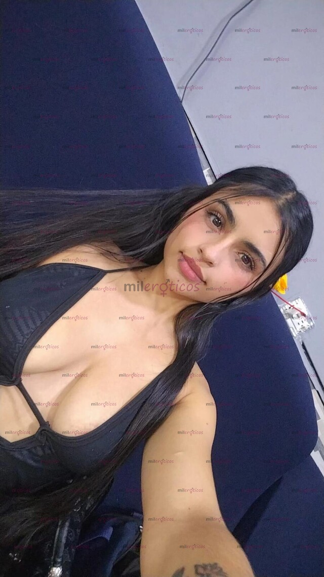 FOTOS DE FLAQUITA, BAJITA Y TETONA CON CARITA ANGELICAL