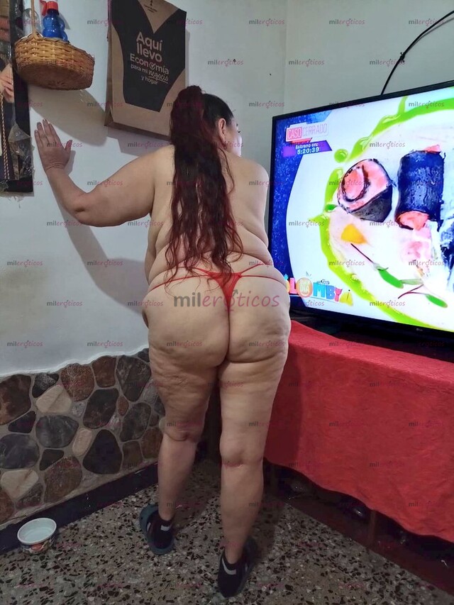 FOTOS DE GORDITA MADURA Y SUPERTETONA DE 54 AÑOS EN BOGOTÁ.