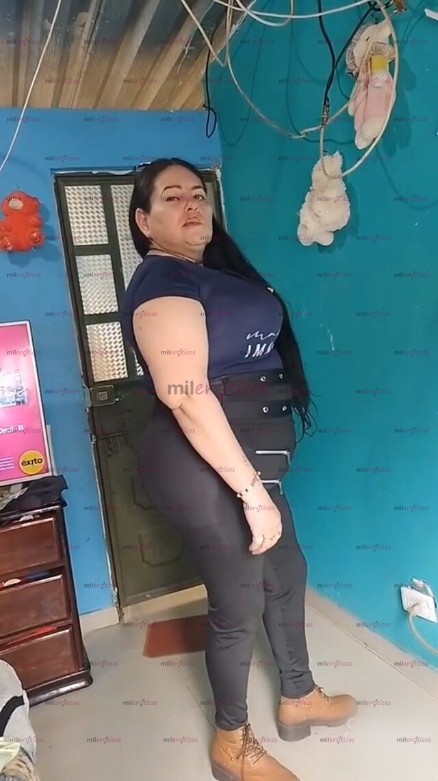 FOTOS DE GORDITA MADURA Y SUPERTETONA DE 54 AÑOS EN BOGOTÁ.