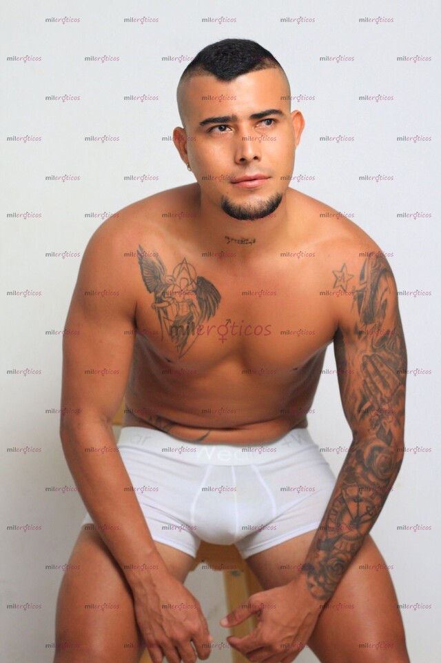 FOTOS DE SOY UN HOMBRE RESPONSABLE, DISCRETO, HIGIÉNICO, CARIÑOSO ESPERO PODER CONOCERTE