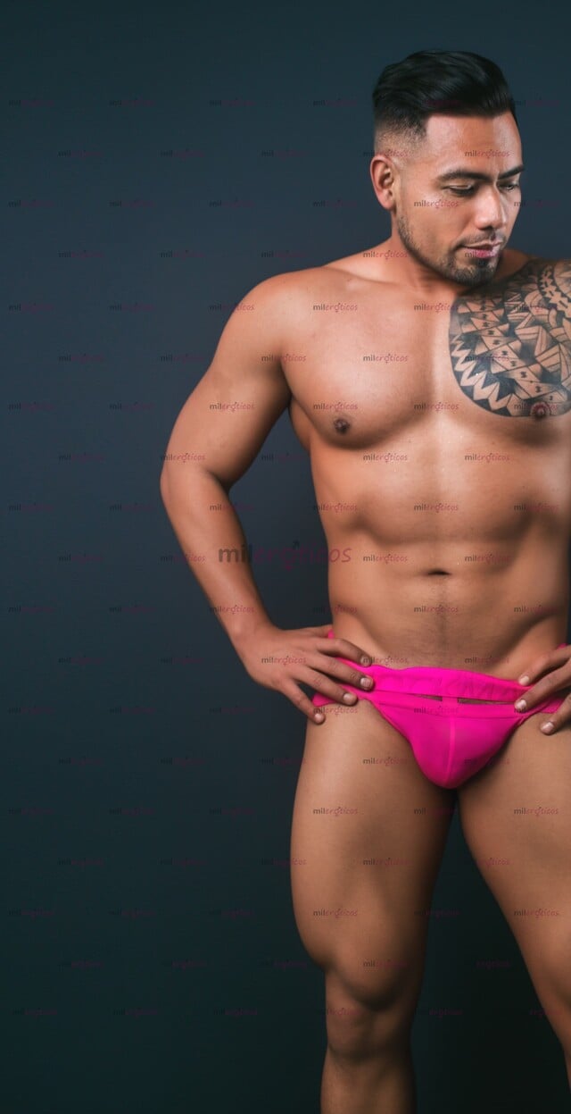 FOTOS DE MAMADO TATUADO MACHO LECHERO 20CM CON DTO
