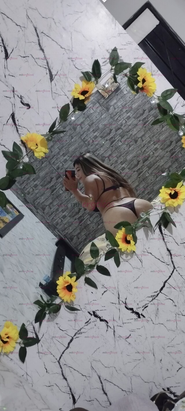 FOTOS DE VEN Y DISFRUTA MONITA BIEN ARRECHITA ..CON GANAS DE TU LECHE MAMADA BIEN RICO