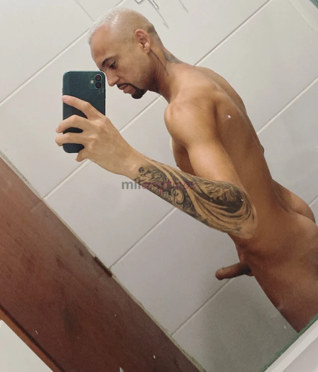 Atendimento top sem frescura sexo seguro atendo todos os dias da semana na cama sou ativo liberal deixo que o cliente conduza o momento entre contato...