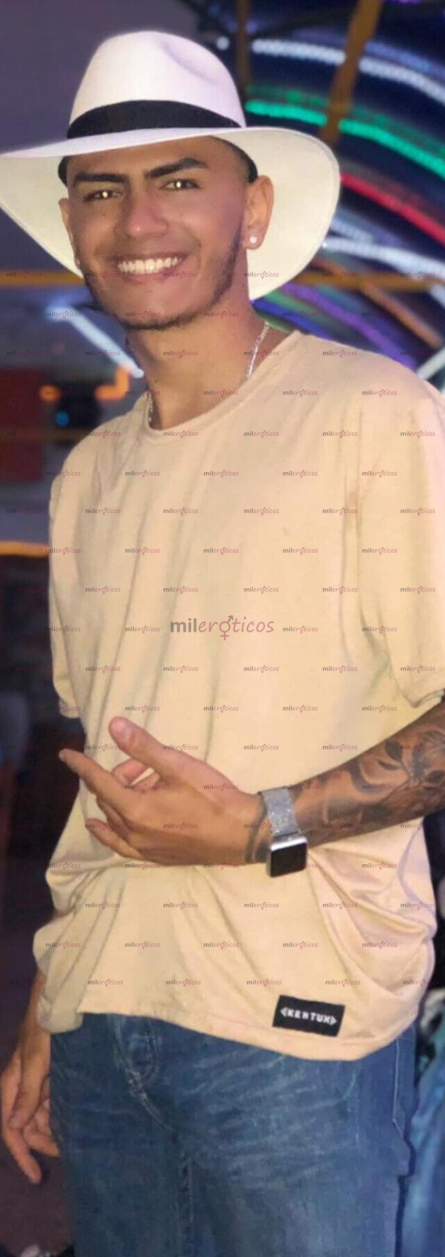 FOTOS DE JOVEN ARRECHO Y DE MENTE ABIERTA A LO QUE SALGA