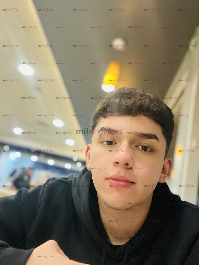 FOTOS DE JOVEN VARONIL DISPONIBLE PARA CUMPLACER TUS FANTASIAS, NUEVO EN EL AMBIENTE