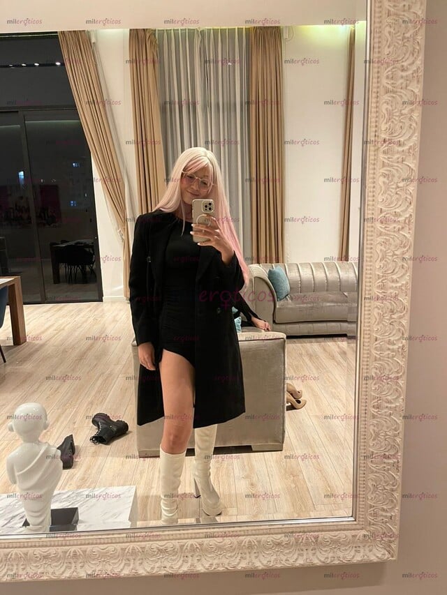 FOTOS DE DOMINATRIX FINDOM FENDOM PAYPIG SUMISO FINANCIERO .........