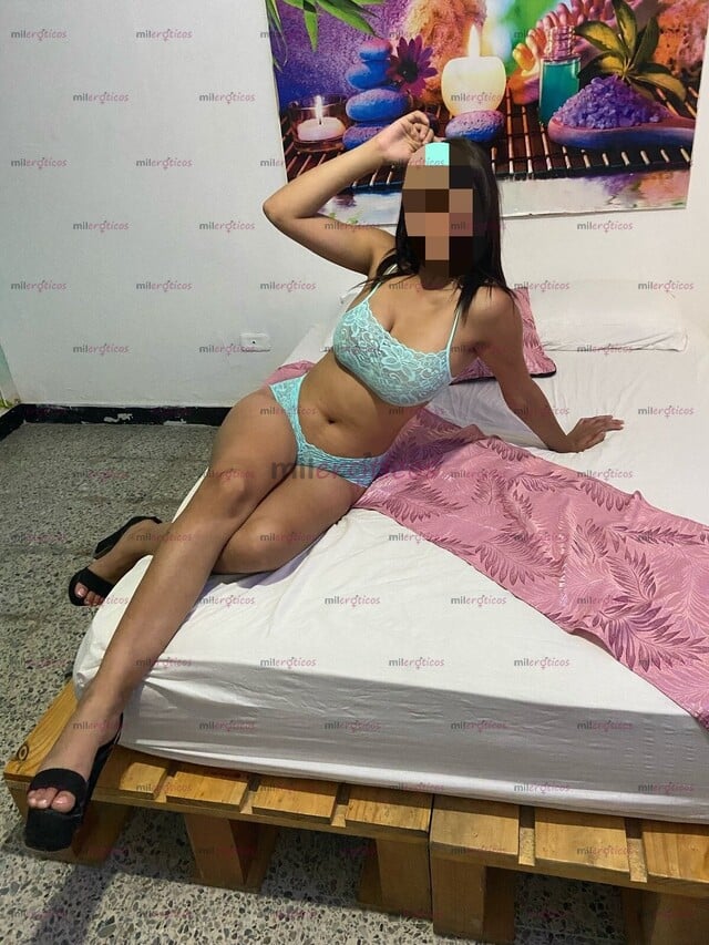 FOTOS DE CATALINA HERMOSA PELINEGRA ADICTA AL SEXO RICA PAJA RUSA