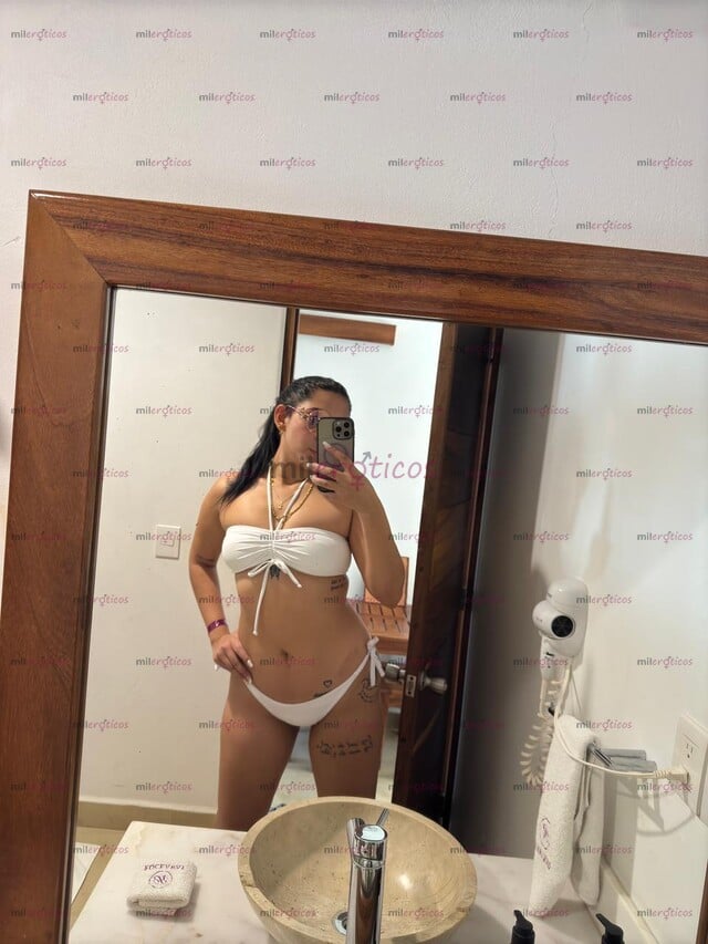 FOTOS DE DELICIOSA COLOMBIANA DISPUESTA A TODO TAMBIÉN HAGO TRIOS